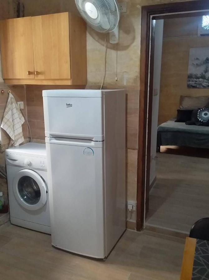 Lovely 1 Bedroom Apartment In The Heart Of Валетта Экстерьер фото