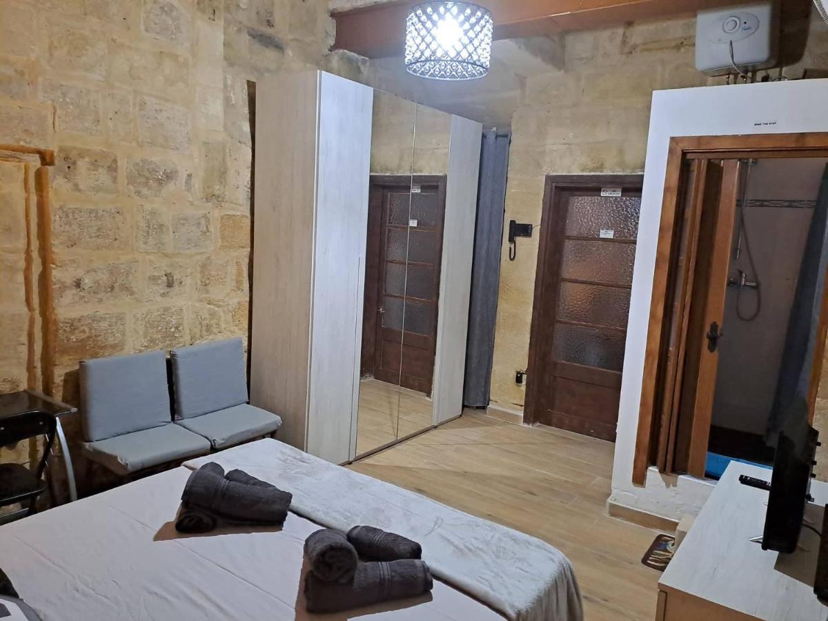 Lovely 1 Bedroom Apartment In The Heart Of Валетта Экстерьер фото